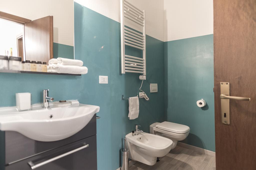 מילאנו Hemeras Boutique Homes - City Center Design Flats מראה חיצוני תמונה